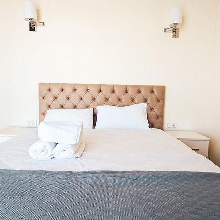 Gg Aparthotel Батуми Екстериор снимка