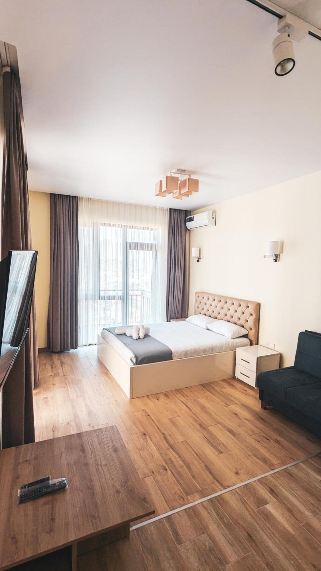 Gg Aparthotel Батуми Екстериор снимка