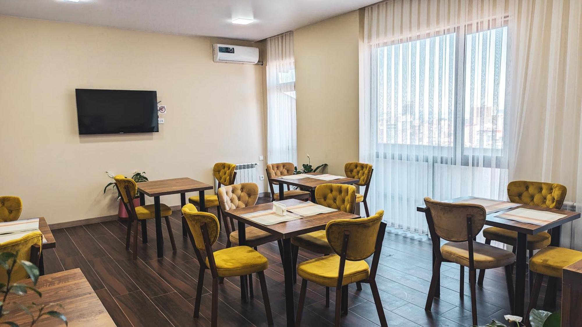 Gg Aparthotel Батуми Екстериор снимка