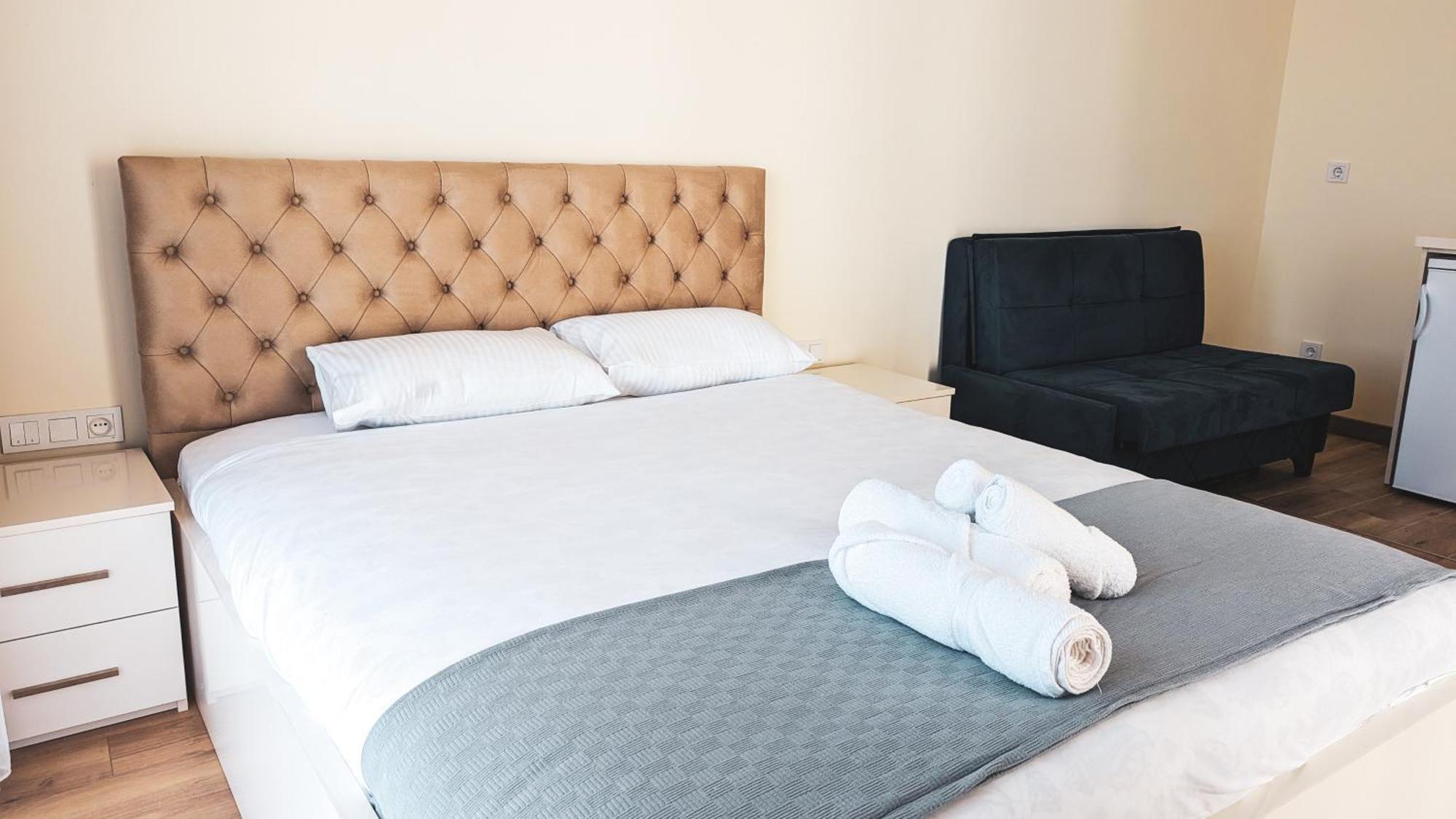 Gg Aparthotel Батуми Екстериор снимка