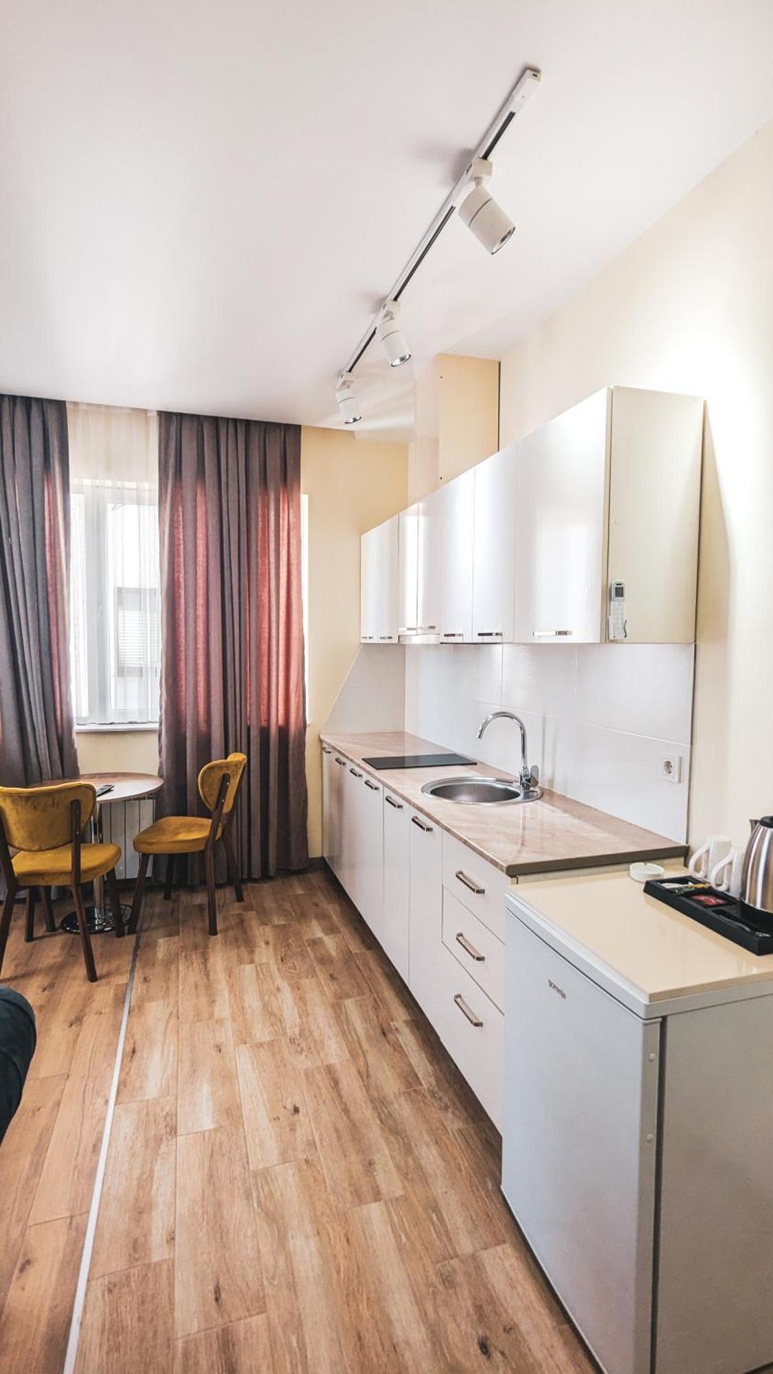 Gg Aparthotel Батуми Екстериор снимка